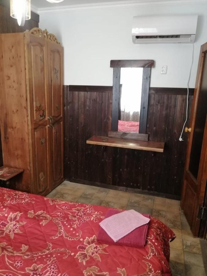 Magnoliia Hotel Sukhumi Bagian luar foto