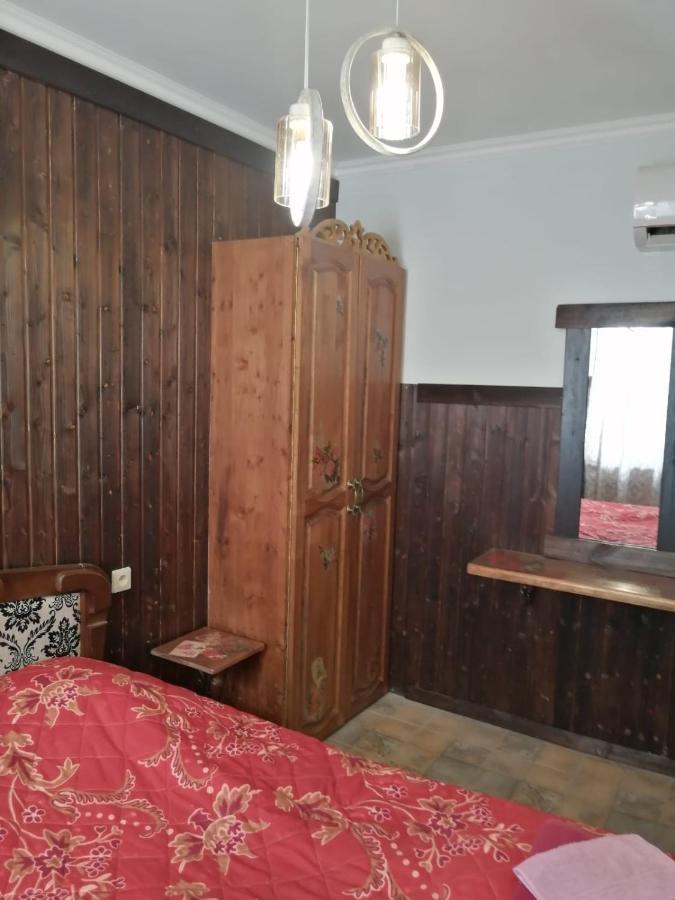 Magnoliia Hotel Sukhumi Bagian luar foto