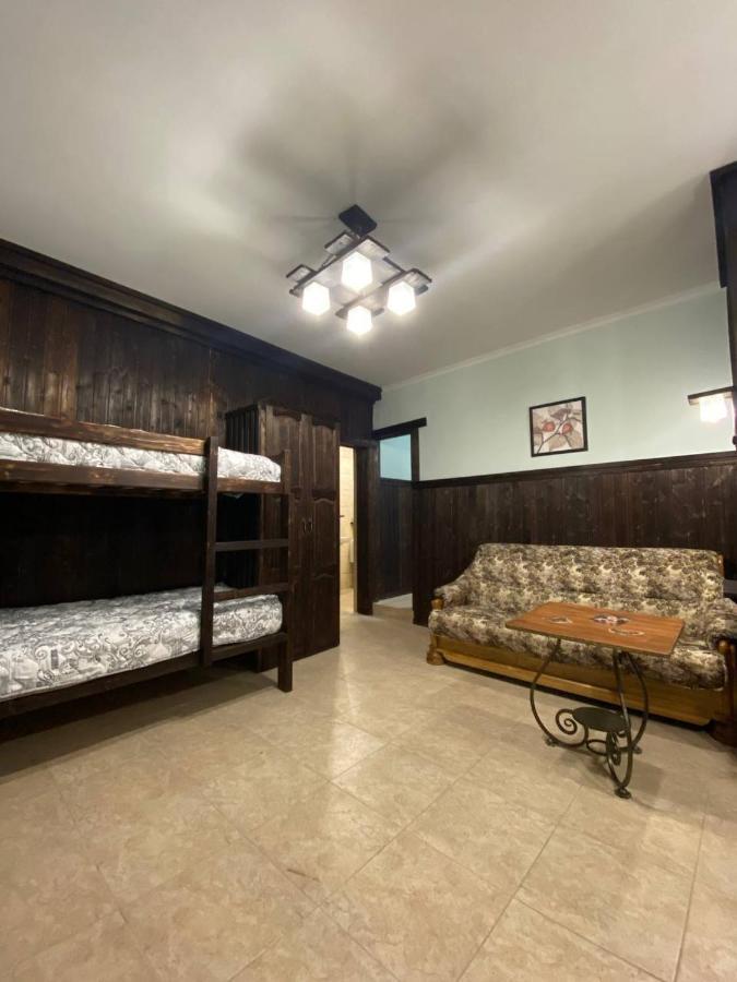 Magnoliia Hotel Sukhumi Bagian luar foto
