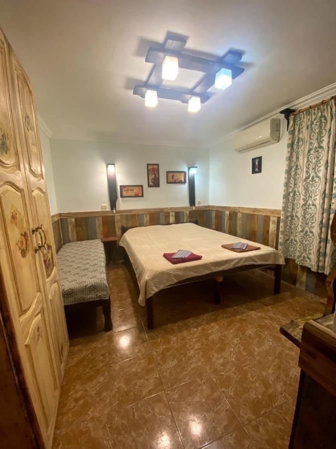 Magnoliia Hotel Sukhumi Bagian luar foto