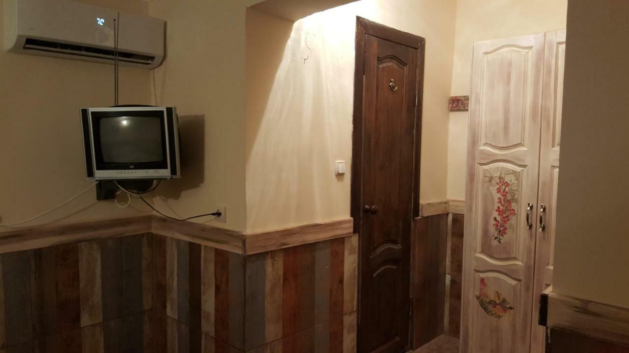 Magnoliia Hotel Sukhumi Bagian luar foto