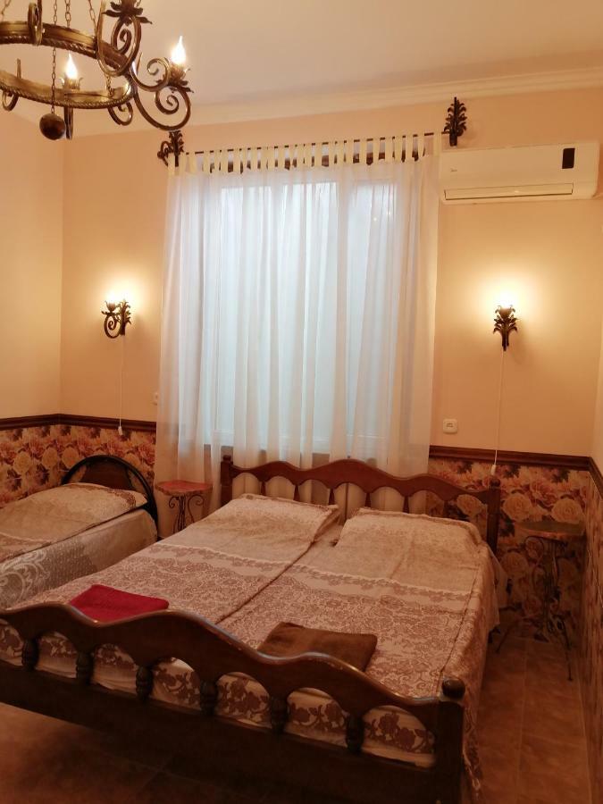 Magnoliia Hotel Sukhumi Bagian luar foto